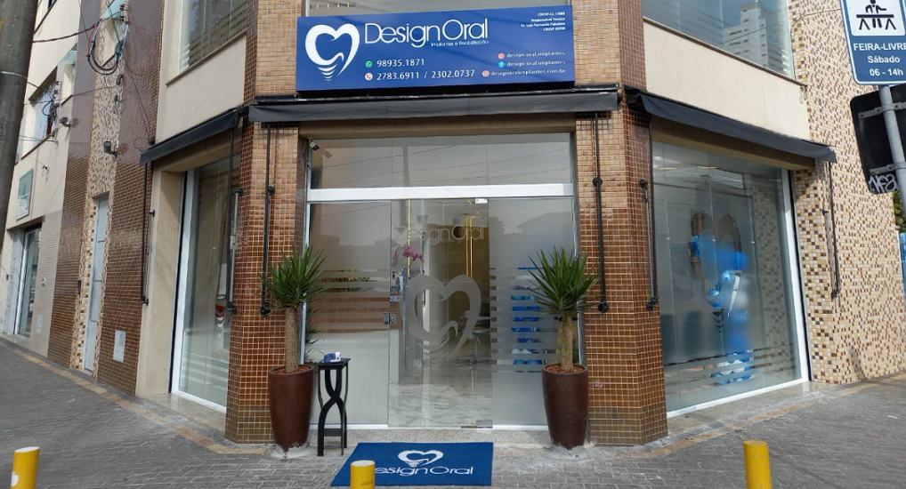 CONSULTÓRIO ODONTOLÓGICO NO TATUAPÉ - DESIGN ORAL IMPLANTES