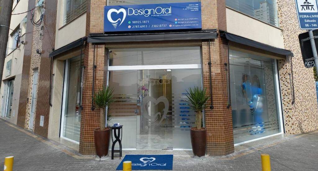 Clínica de implantes dentários fixos no Tatuapé, Anália Franco - Design Oral Implantes no Tatuapé Clínica de implantes dentários fixos no Tatuapé, Anália Franco - Design Oral Implantes no Tatuapé